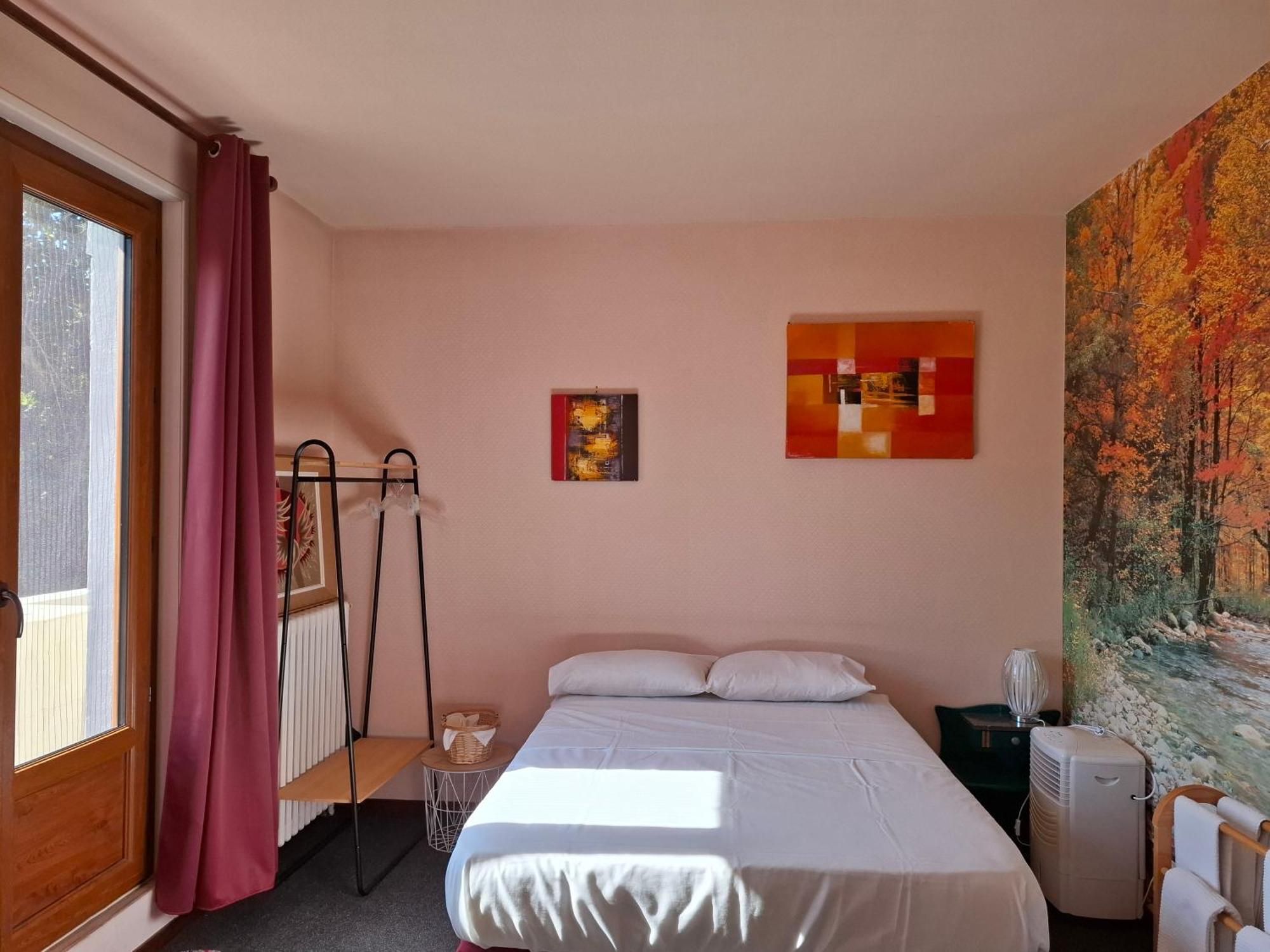 Hotel Du Pont Et Restaurant A Grolejac Bagian luar foto