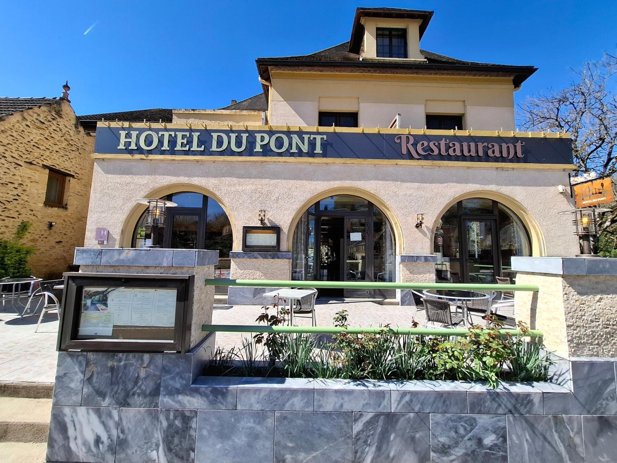 Hotel Du Pont Et Restaurant A Grolejac Bagian luar foto
